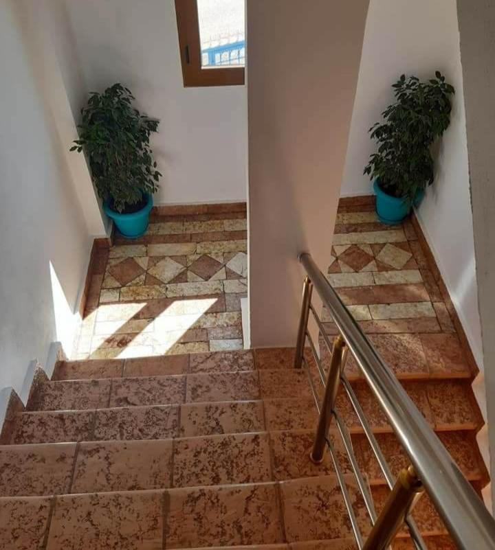 Vila Shuka Sarande Luaran gambar