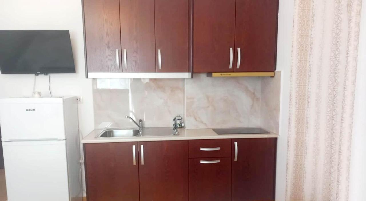 Vila Shuka Sarande Luaran gambar