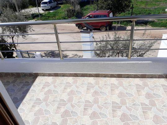 Vila Shuka Sarande Luaran gambar